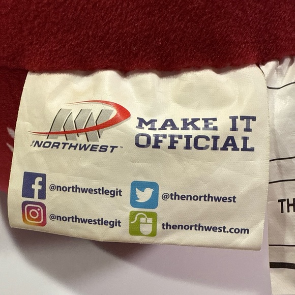 Northwest 11 inches -Red and Black Razorback Pillow.  Never played with. - Picture 7 of 9